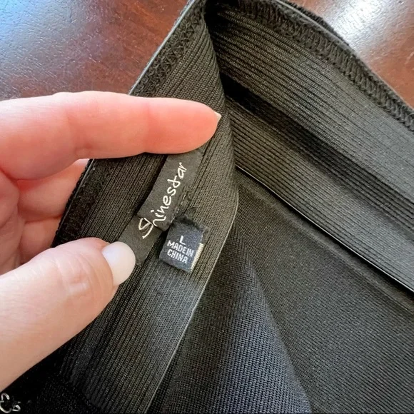 Stretchy skirt. Down to your knee - Picture 3 of 3